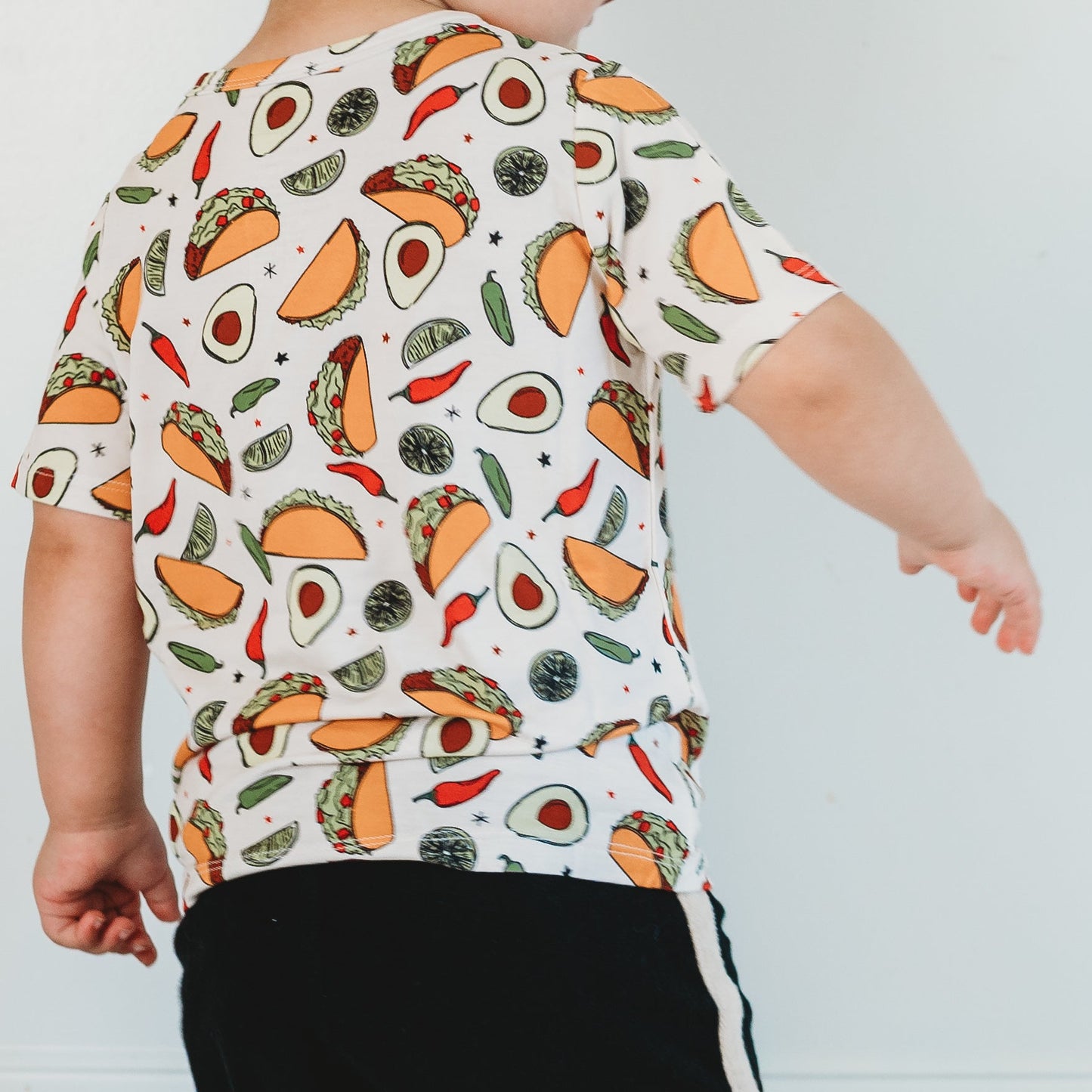 EXCLUSIVE TACO TUESDAY DREAM POCKET TEE