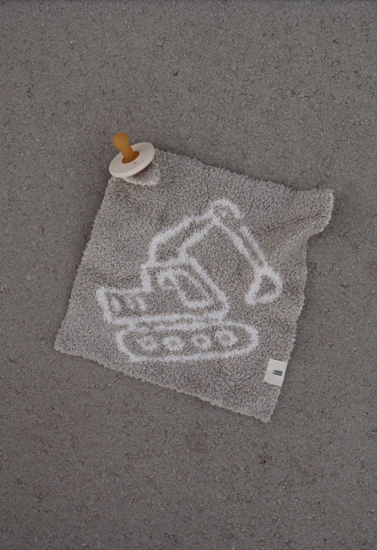 Lovey | Excavator