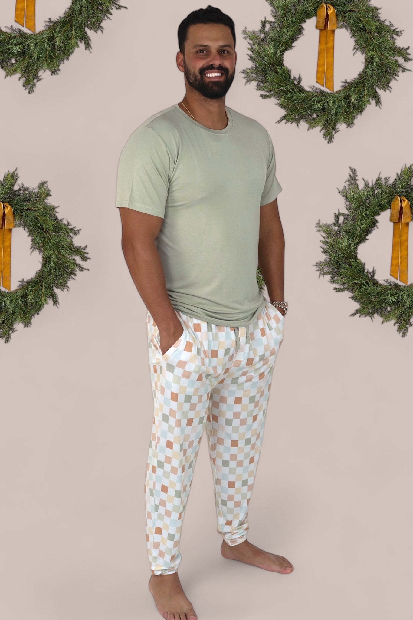 MUTED CHECKERS SHORT SLEEVE MEN'S DREAM JOGGER SET