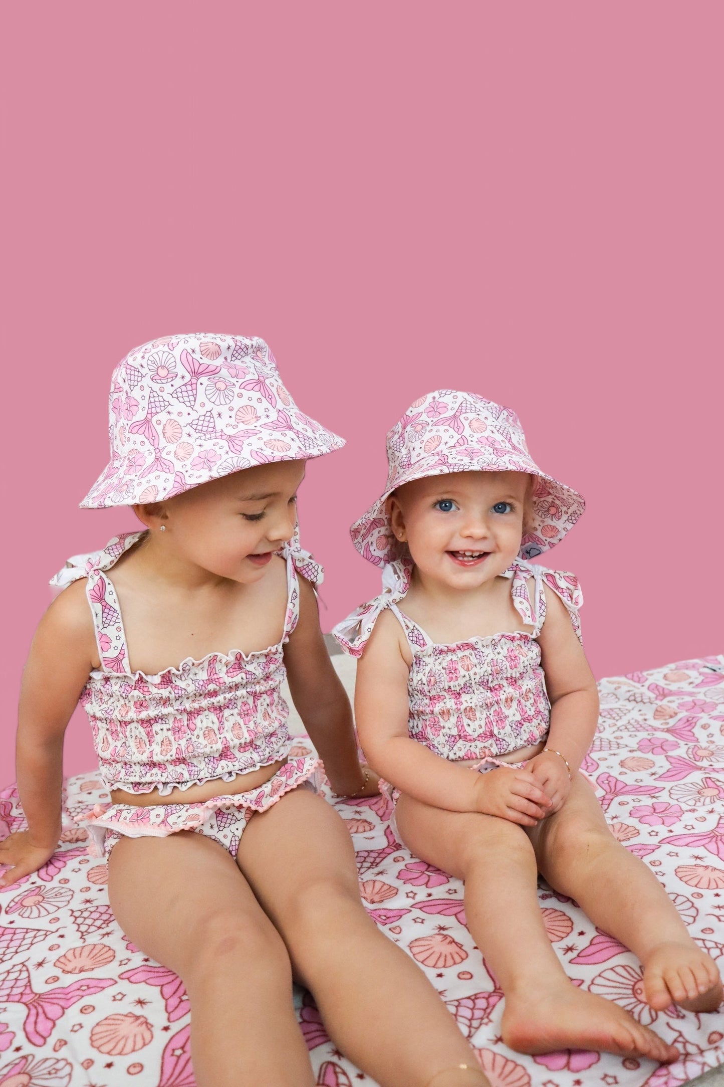 MAGICAL MERMAID DREAM BUCKET HAT