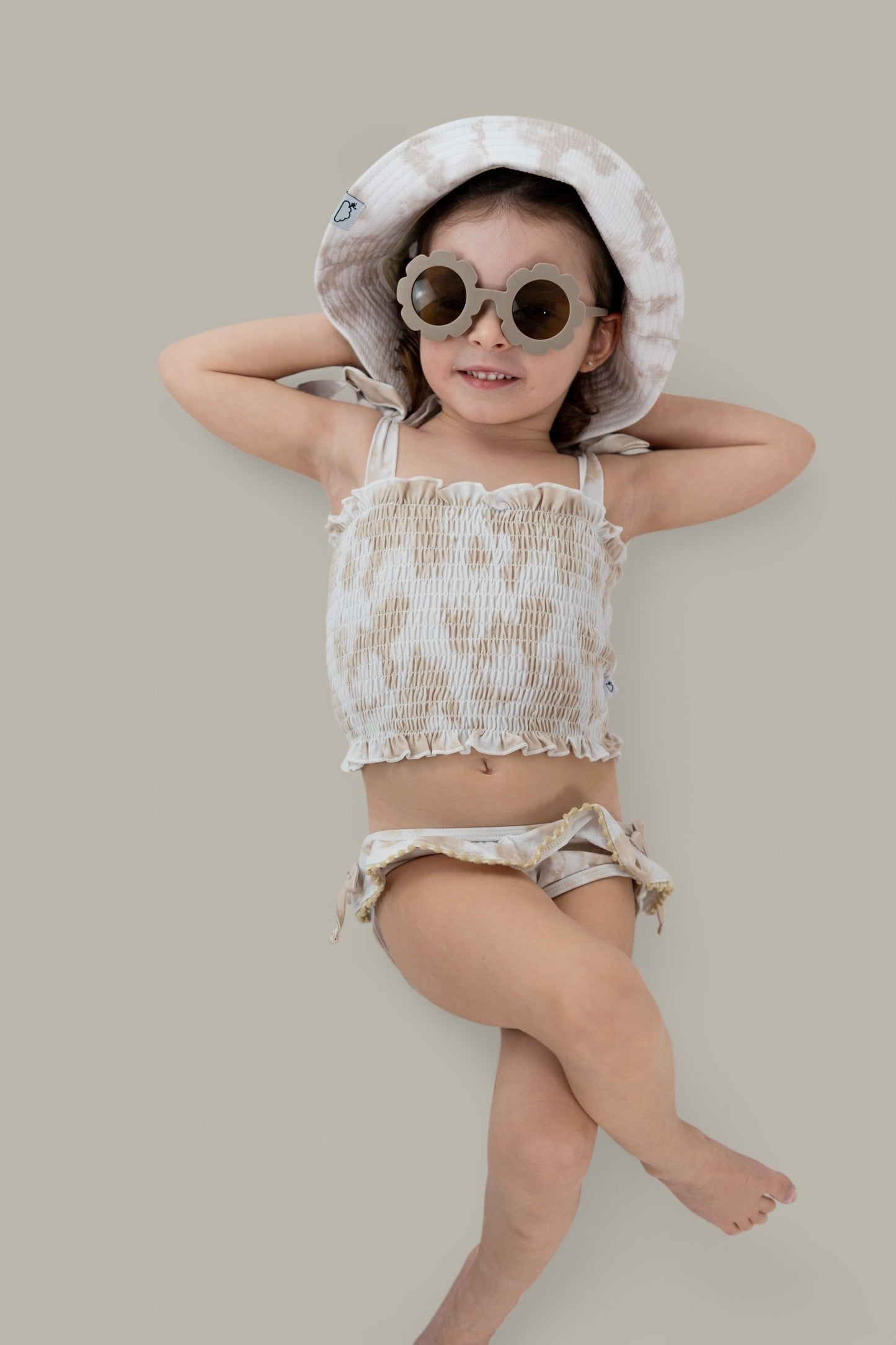 SANDY SHORES DREAM BUCKET HAT