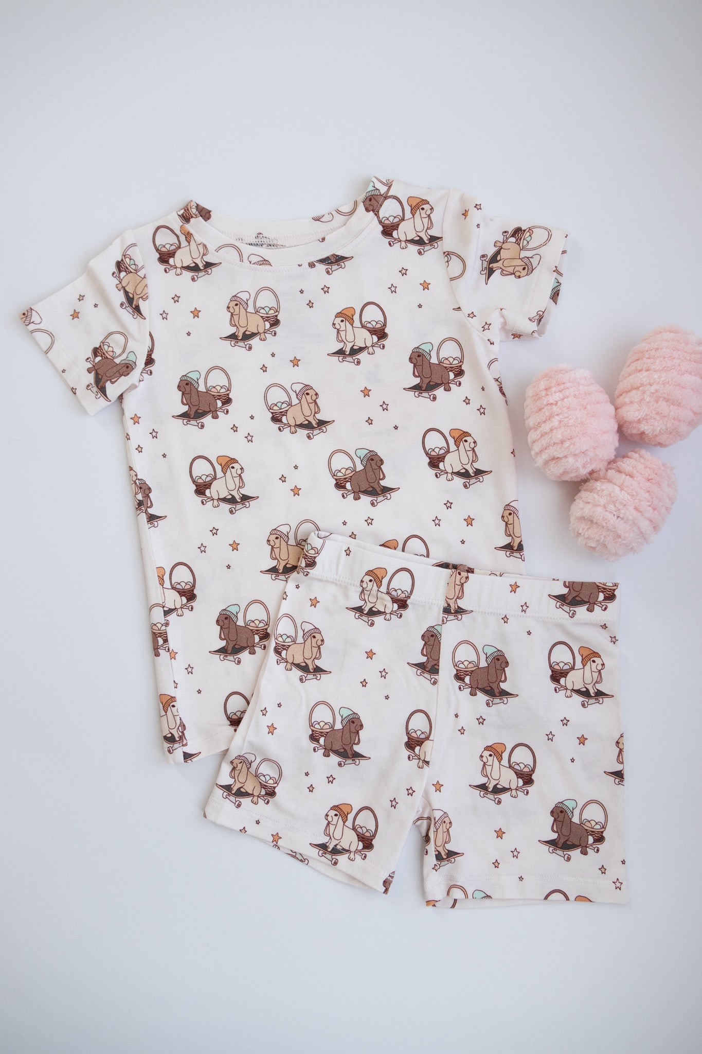 SKATING EGG HUNT DREAM SHORT SET