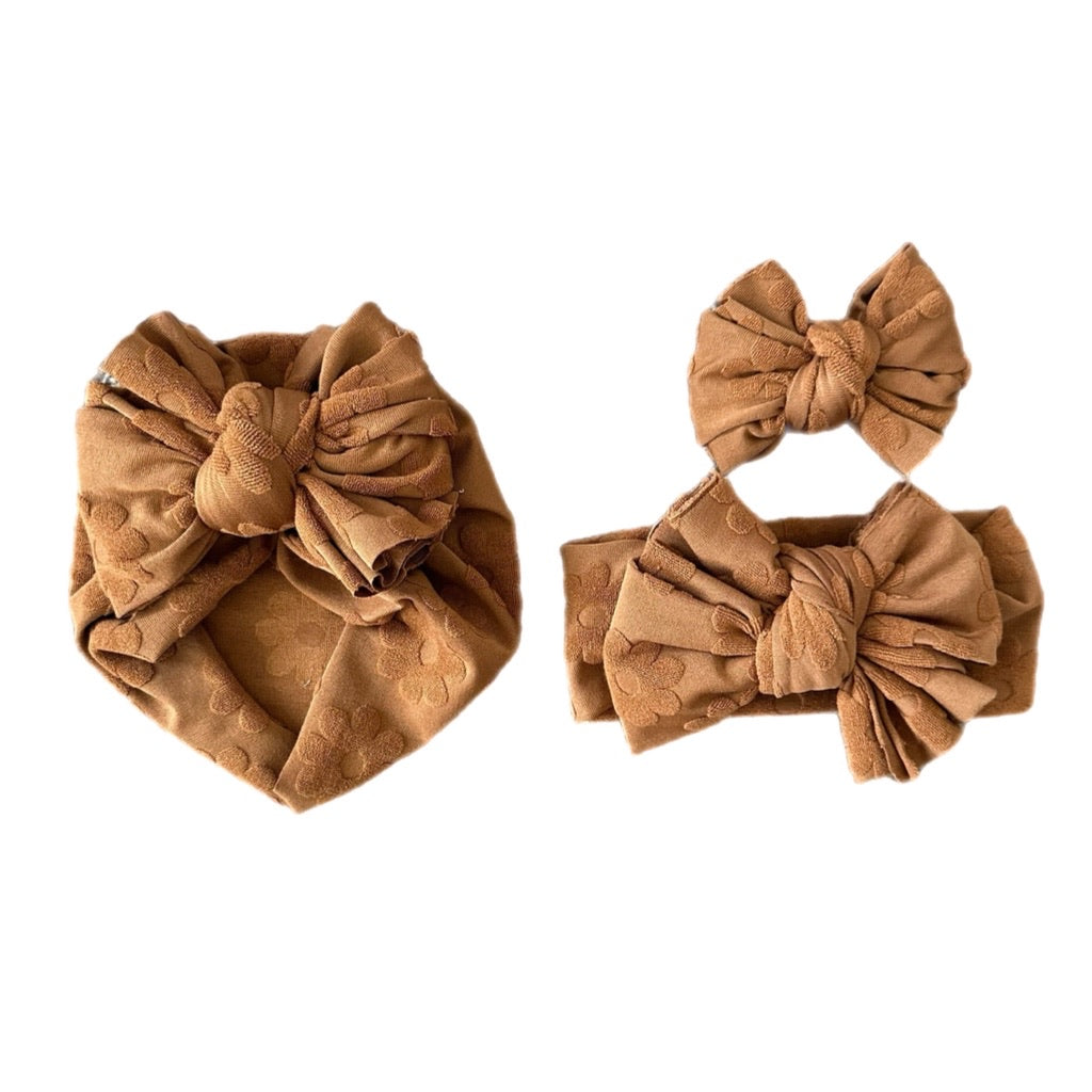 Glowing ~ Brown Embossed Daisy