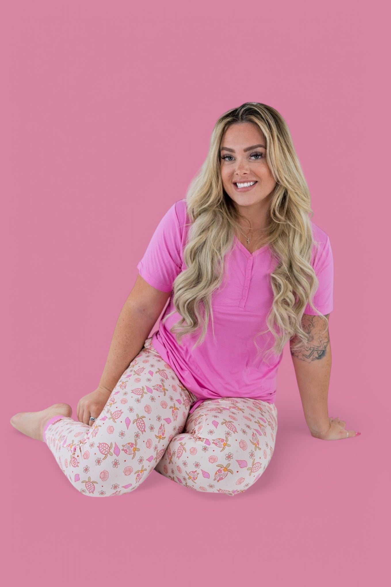 EXCLUSIVE LOVE YOUR SHELL WOMEN’S JOGGER DREAM SET