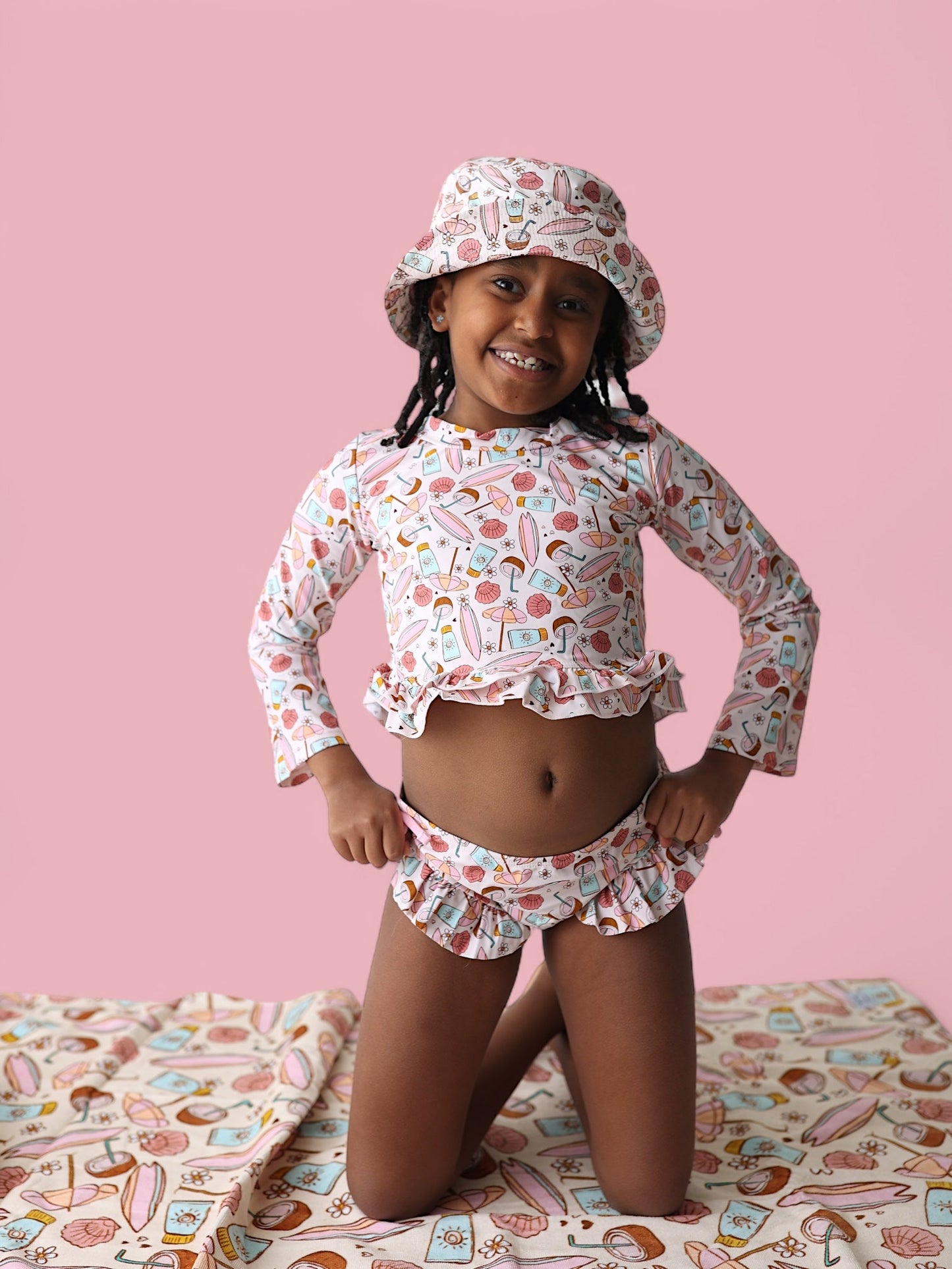 FUN IN THE SUN DREAM BUCKET HAT
