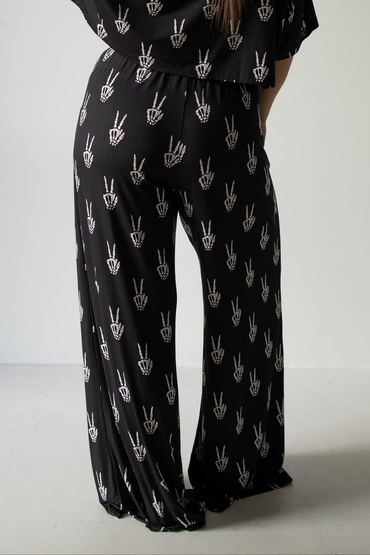 Women's Bamboo Crop Tee Lounge Set | Midnight Skelly
