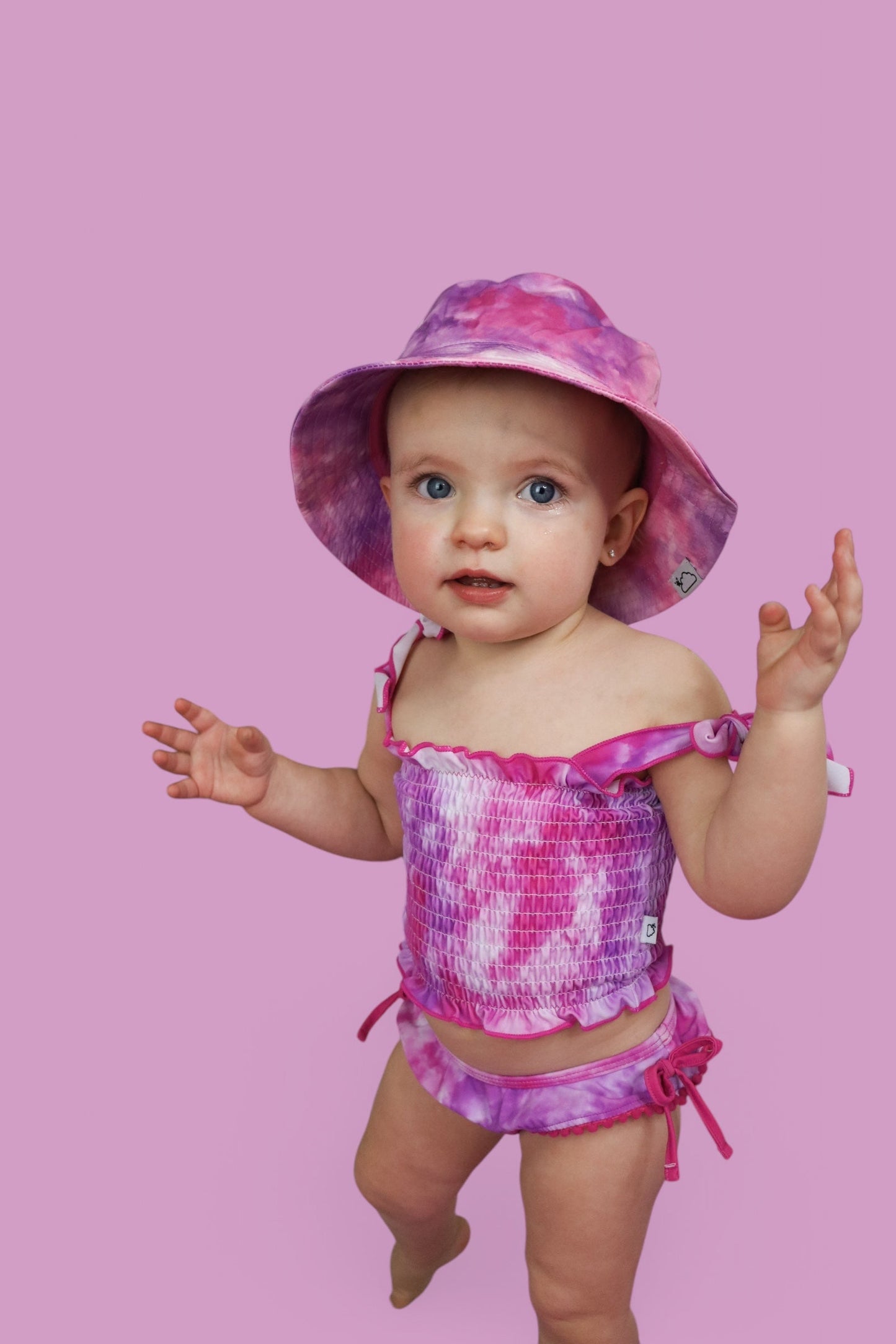 CANDY CLOUDS DREAM BUCKET HAT