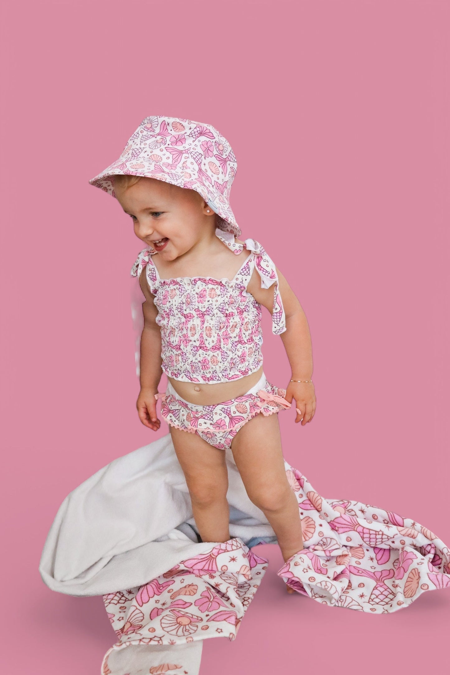 MAGICAL MERMAID DREAM BUCKET HAT