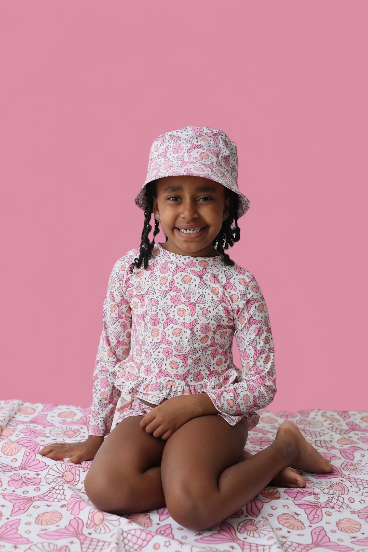 MAGICAL MERMAID DREAM BUCKET HAT