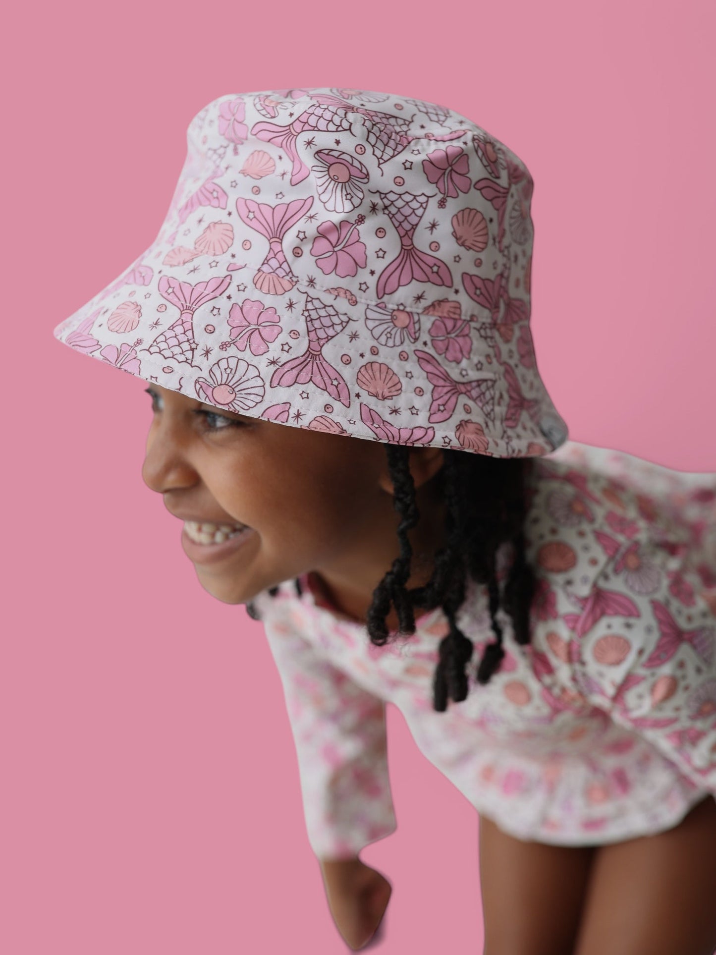 MAGICAL MERMAID DREAM BUCKET HAT