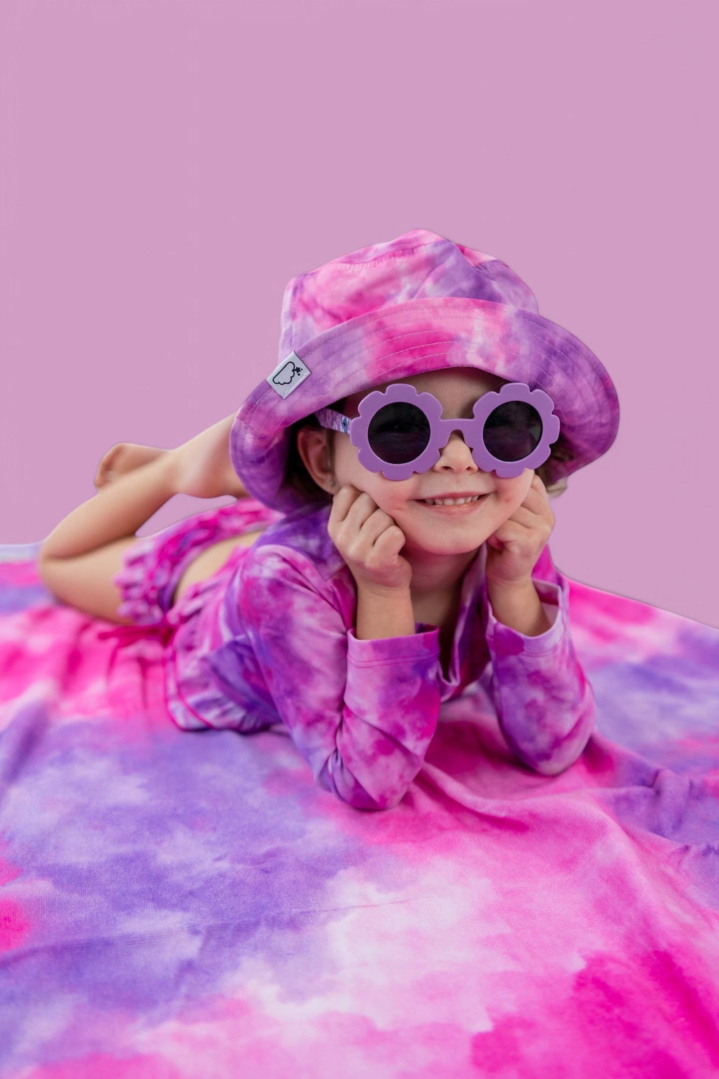 CANDY CLOUDS DREAM BUCKET HAT