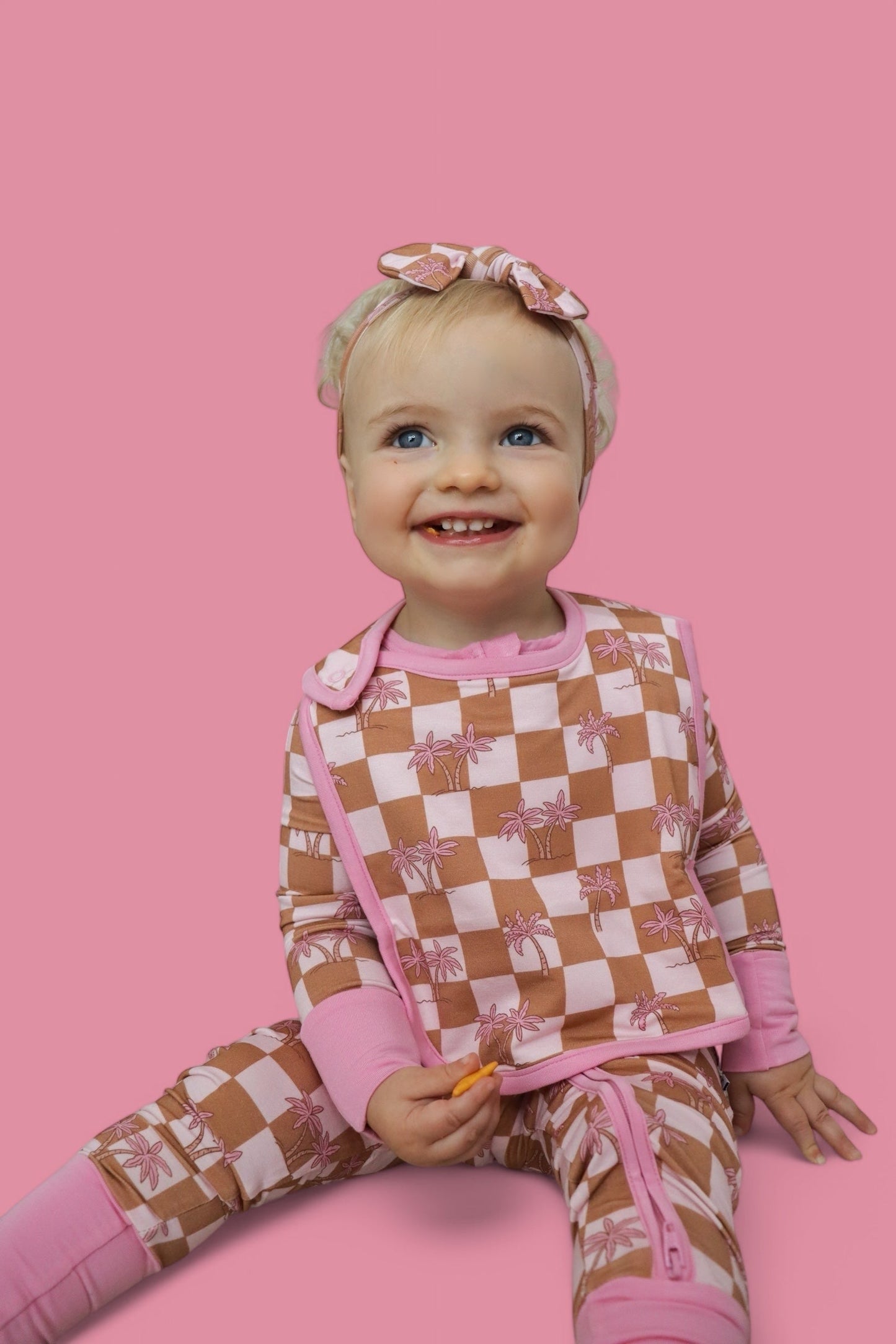 EXCLUSIVE SUNSET BEACH CHECKERS DREAM BABY BIB