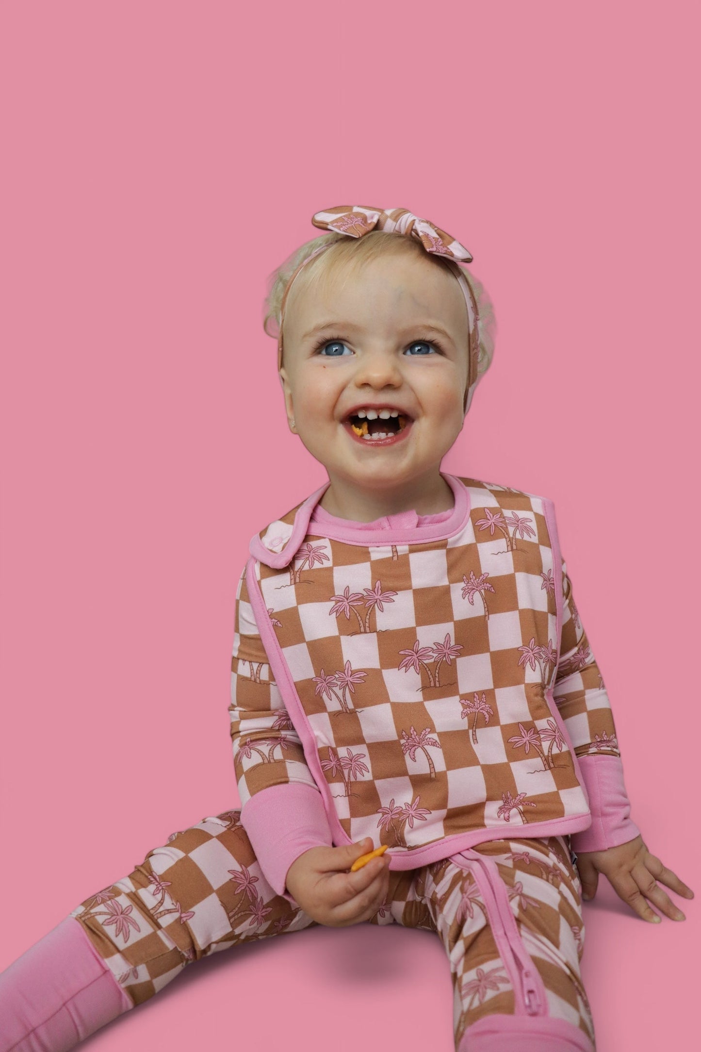 EXCLUSIVE SUNSET BEACH CHECKERS DREAM BABY BIB
