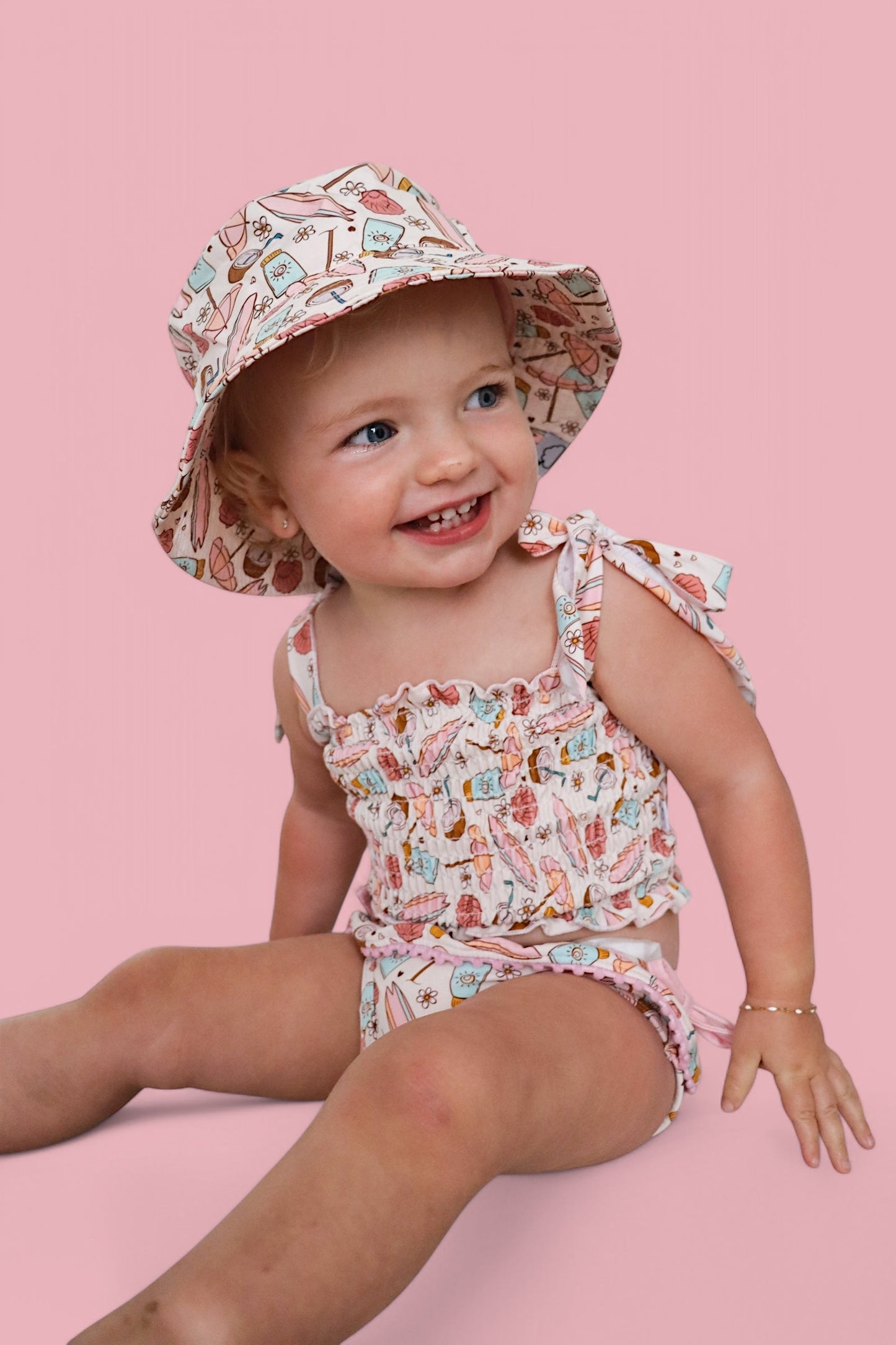 FUN IN THE SUN DREAM BUCKET HAT