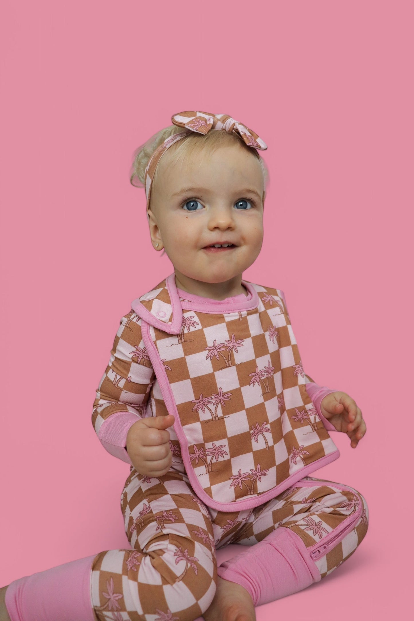 EXCLUSIVE SUNSET BEACH CHECKERS DREAM BABY BIB