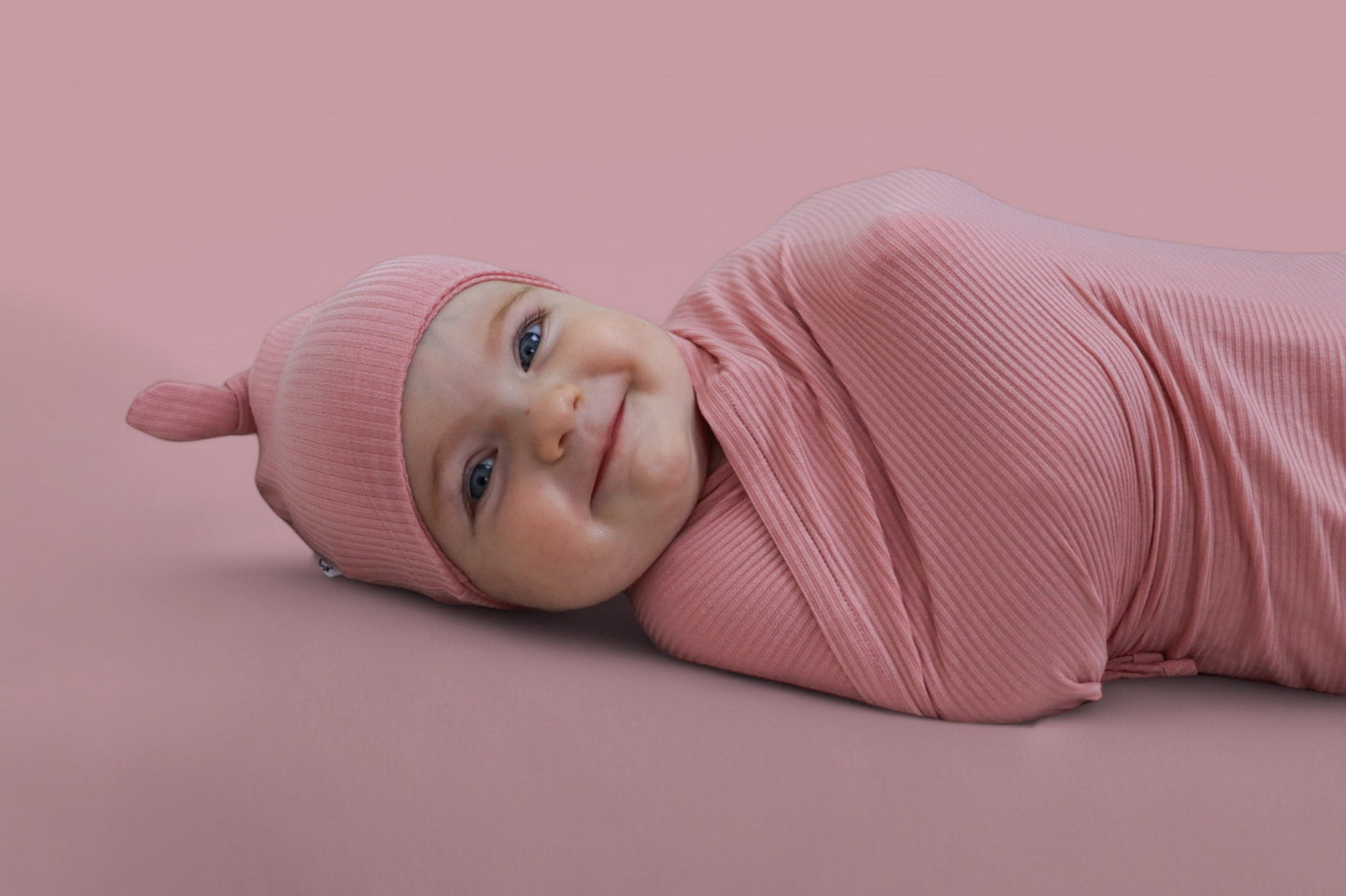 MAUVE RIB DREAM SWADDLE & BEANIE
