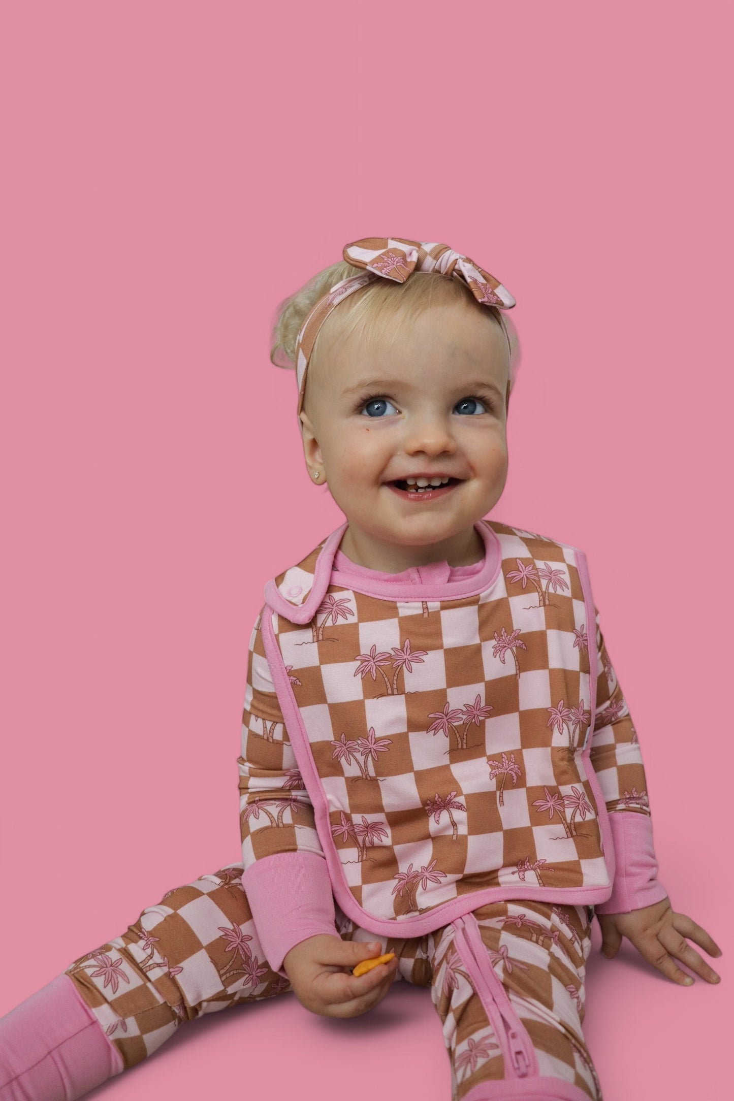 EXCLUSIVE SUNSET BEACH CHECKERS DREAM BABY BIB
