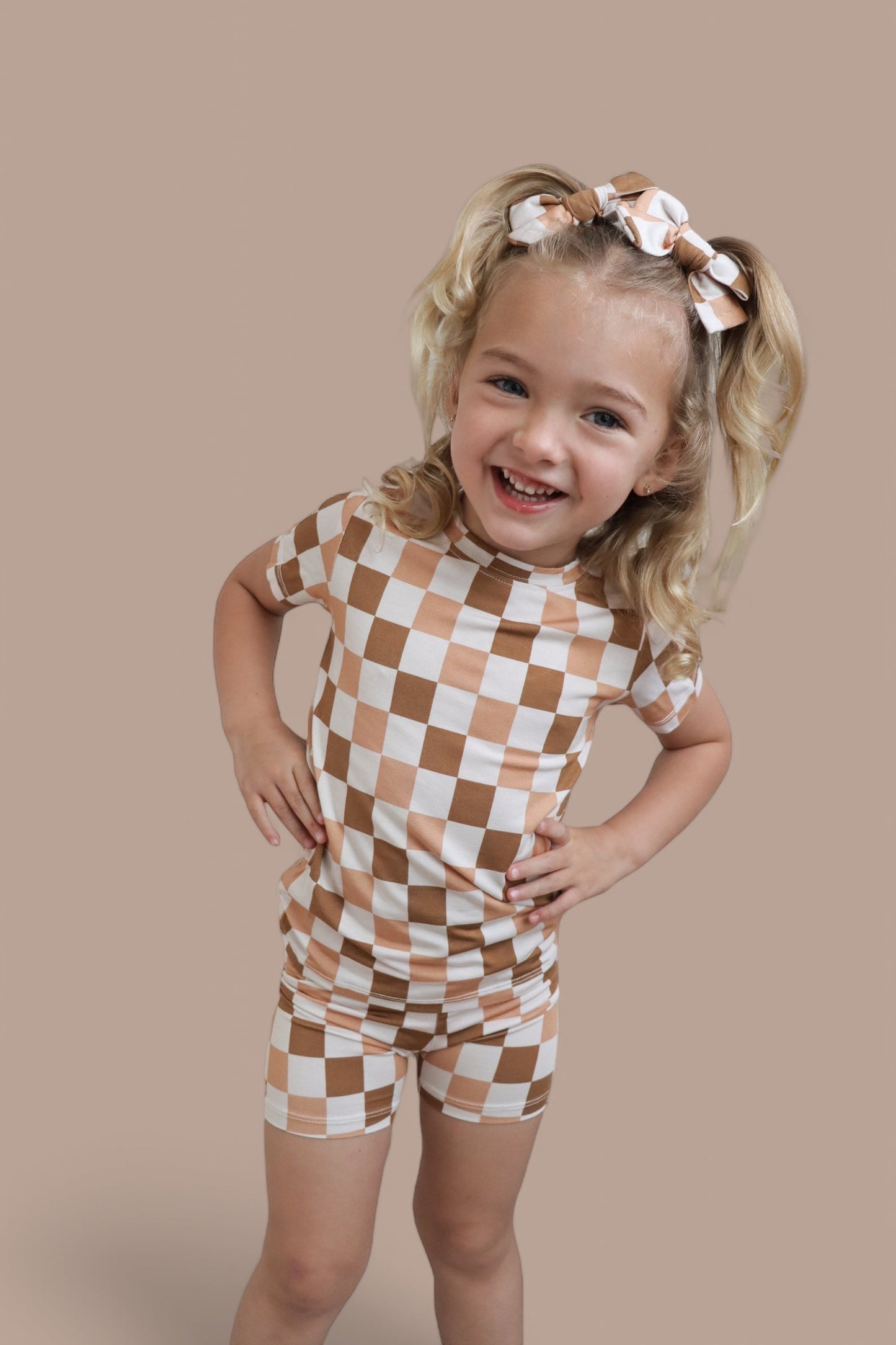 CHESTNUT CHECKERS DREAM SHORT SET