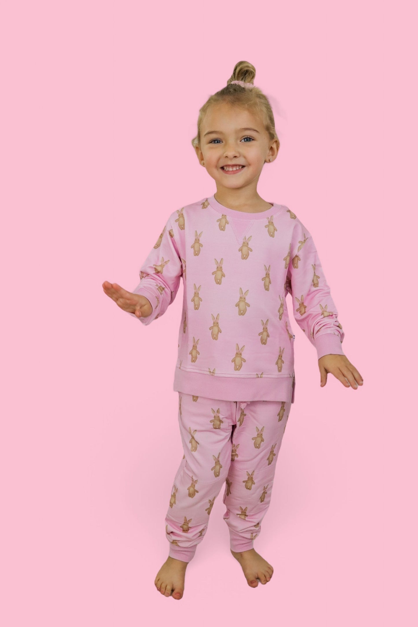 BLUSHIN' BUNNIES DREAM JOGGER