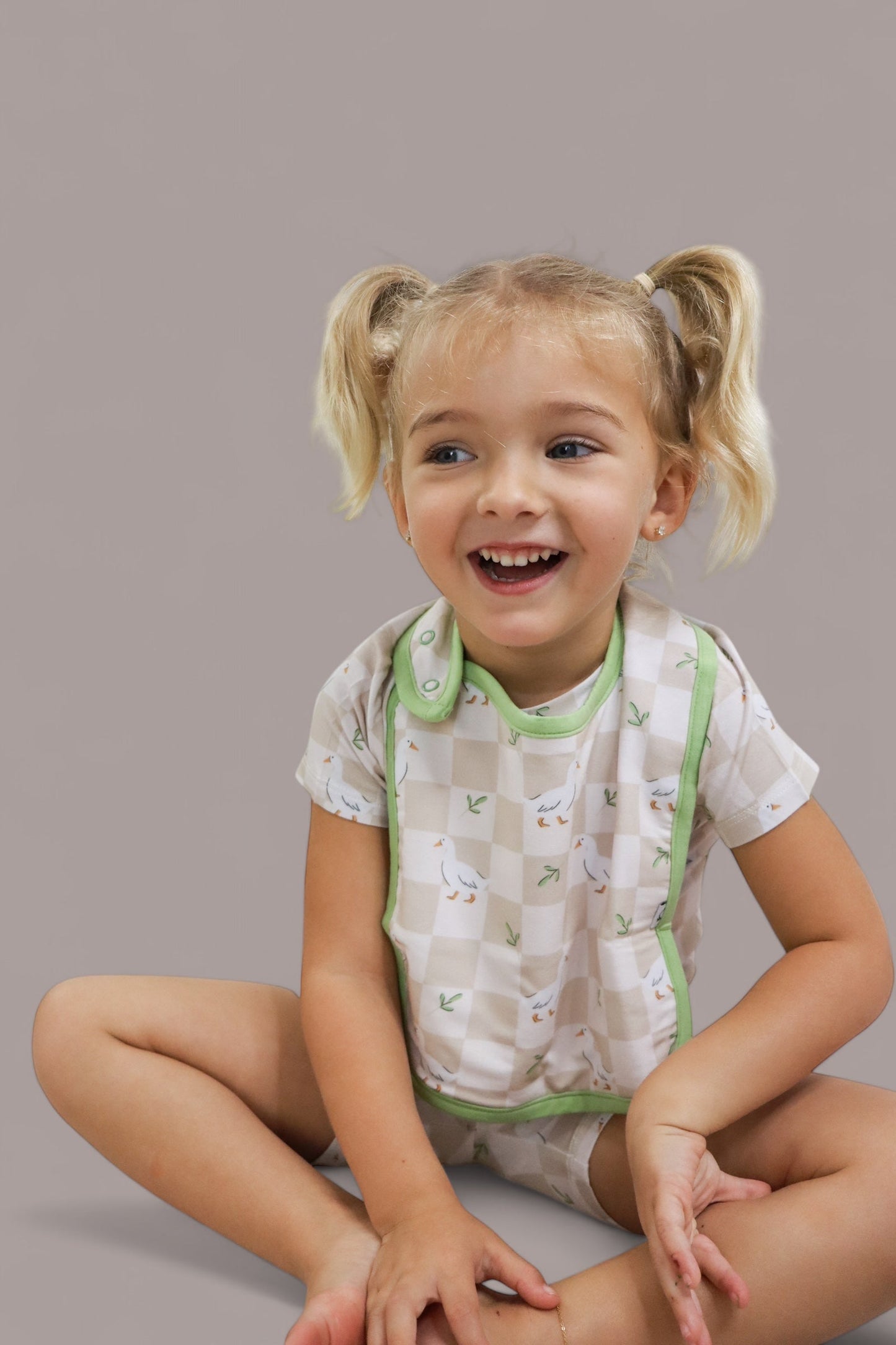 EXCLUSIVE QUACKIN' ALONG DREAM BABY BIB