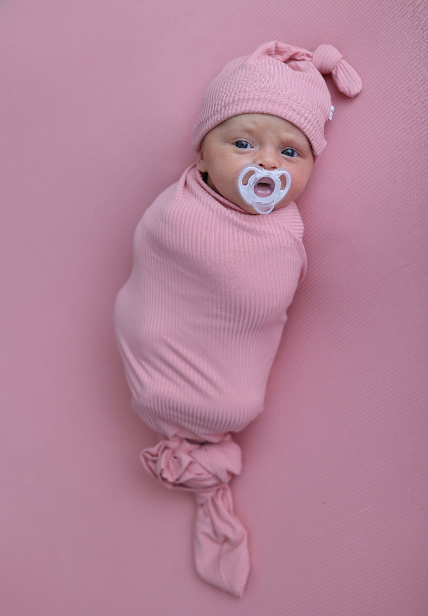 MAUVE RIB DREAM SWADDLE & BEANIE