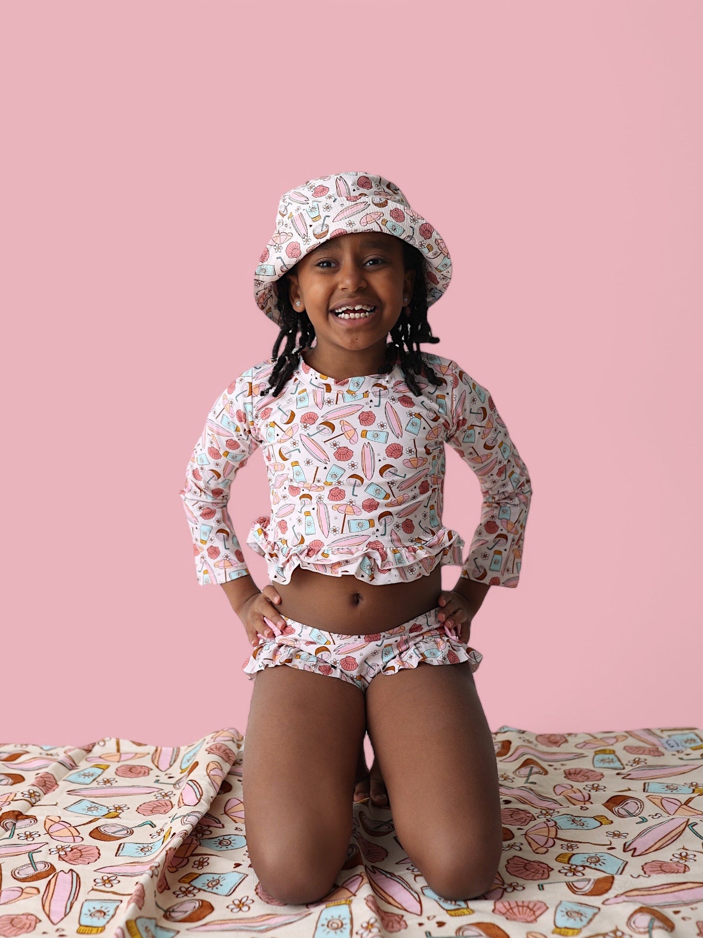 FUN IN THE SUN DREAM BUCKET HAT