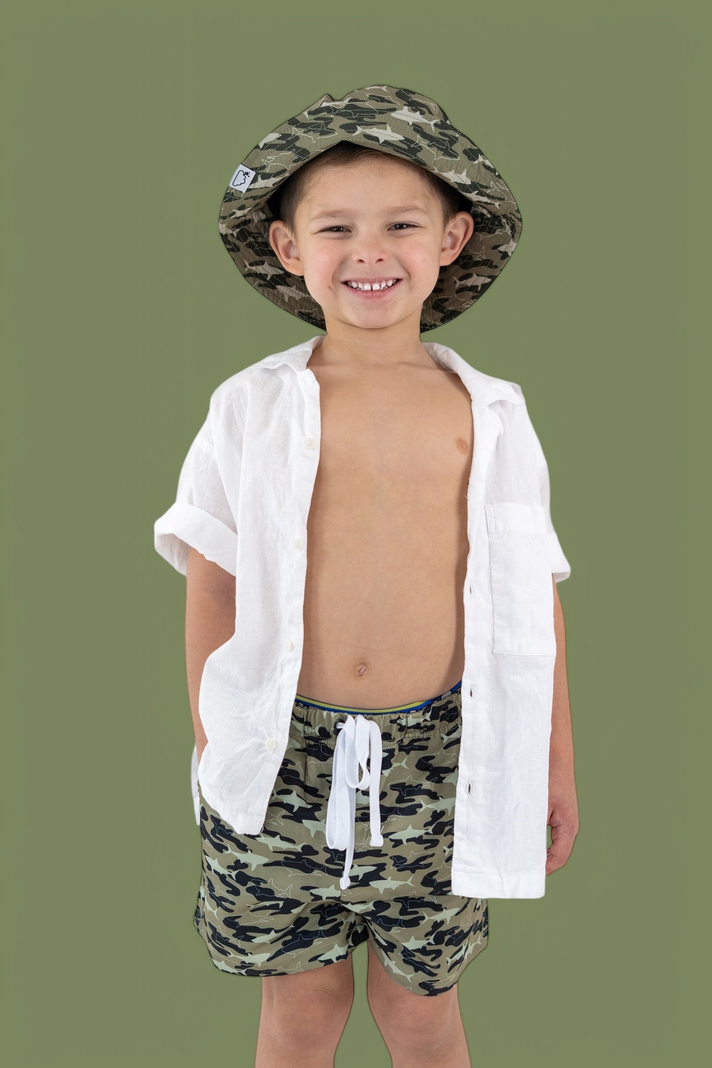 CAMO SHARK DREAM BUCKET HAT