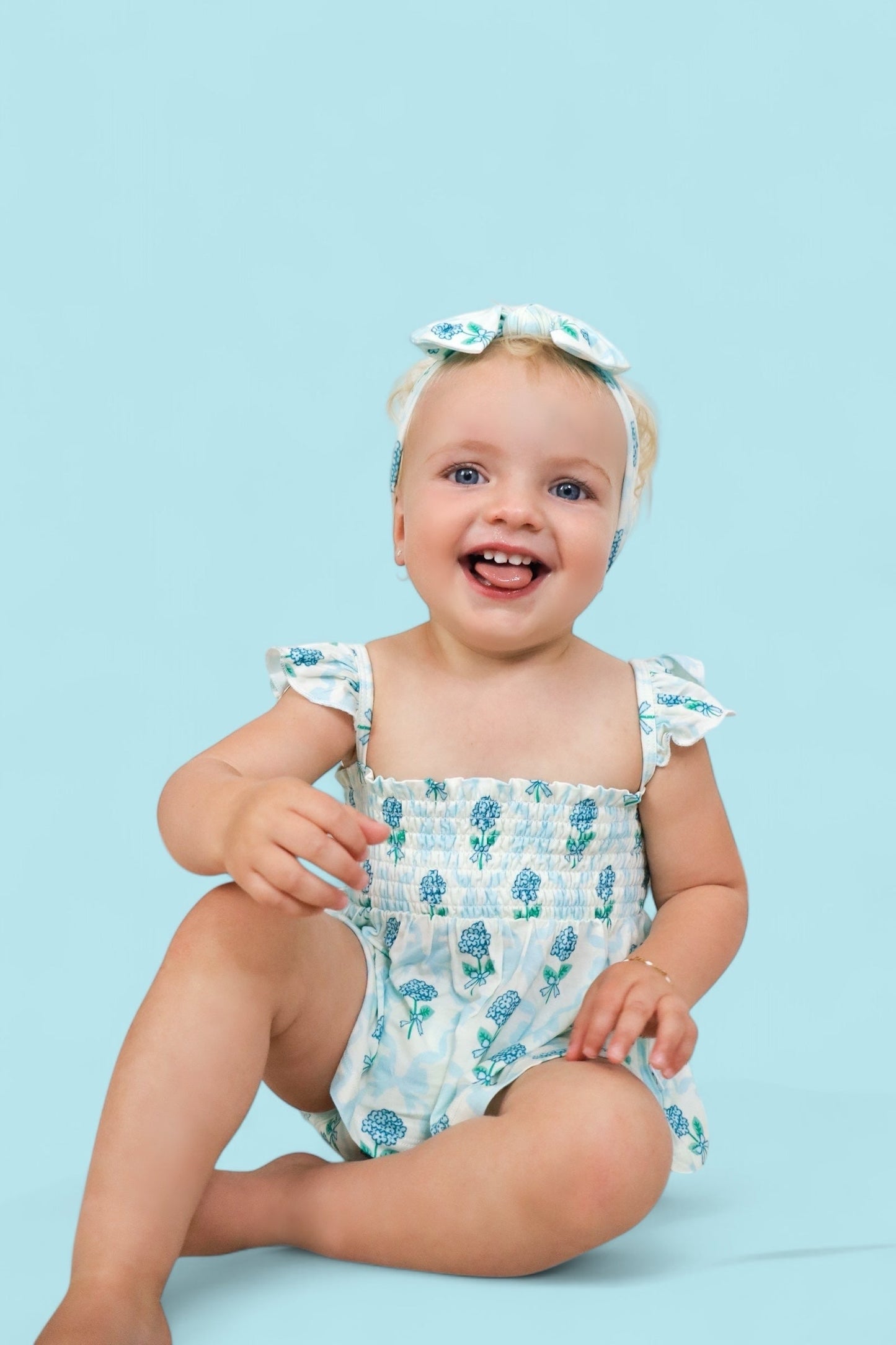 BLUE RIBBON BLOOMS DREAM SMOCKED BABYDOLL BUMMIES SET