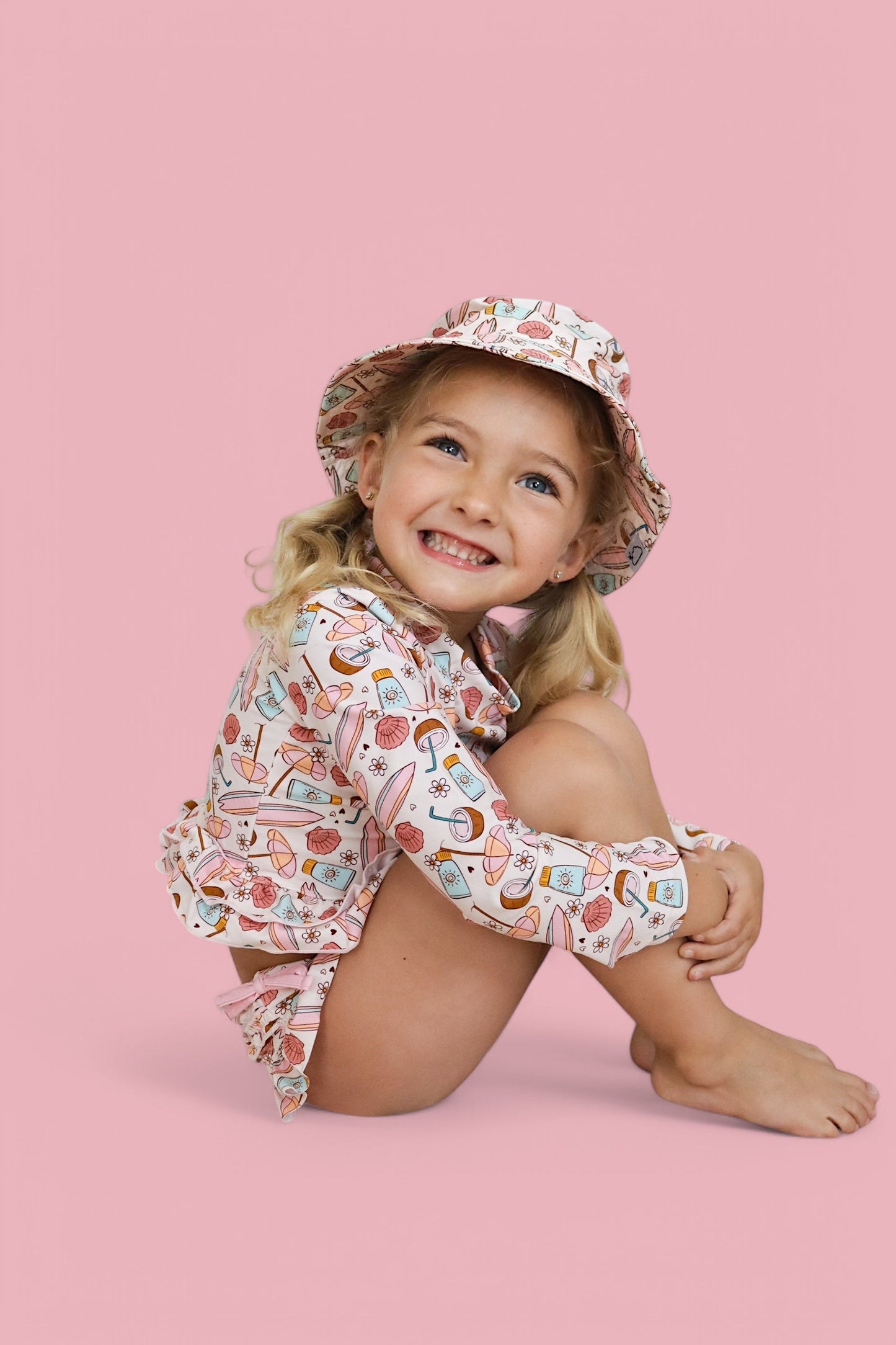 FUN IN THE SUN DREAM BUCKET HAT