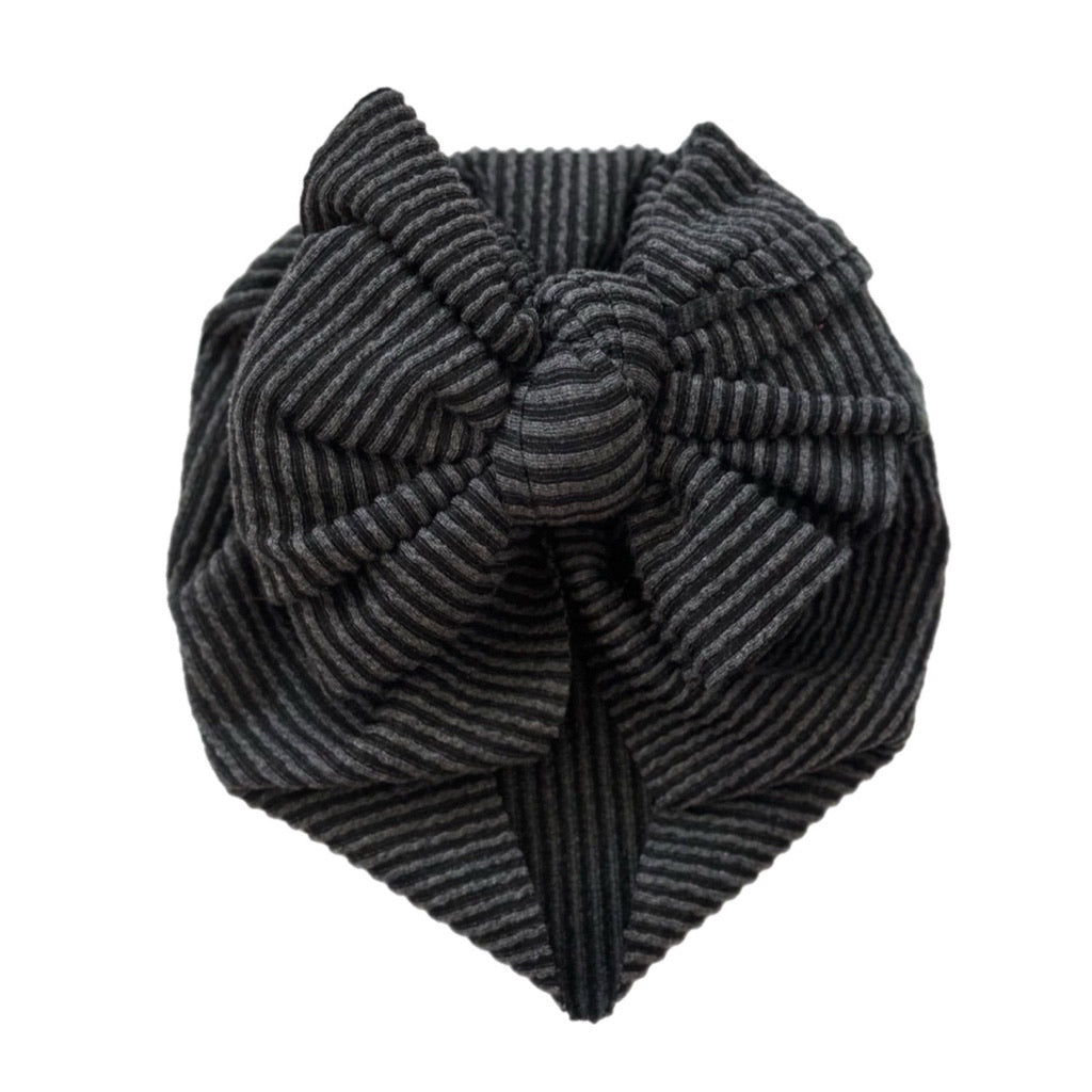 Cauldron ~ Two Tone Black Chunky Ribbed