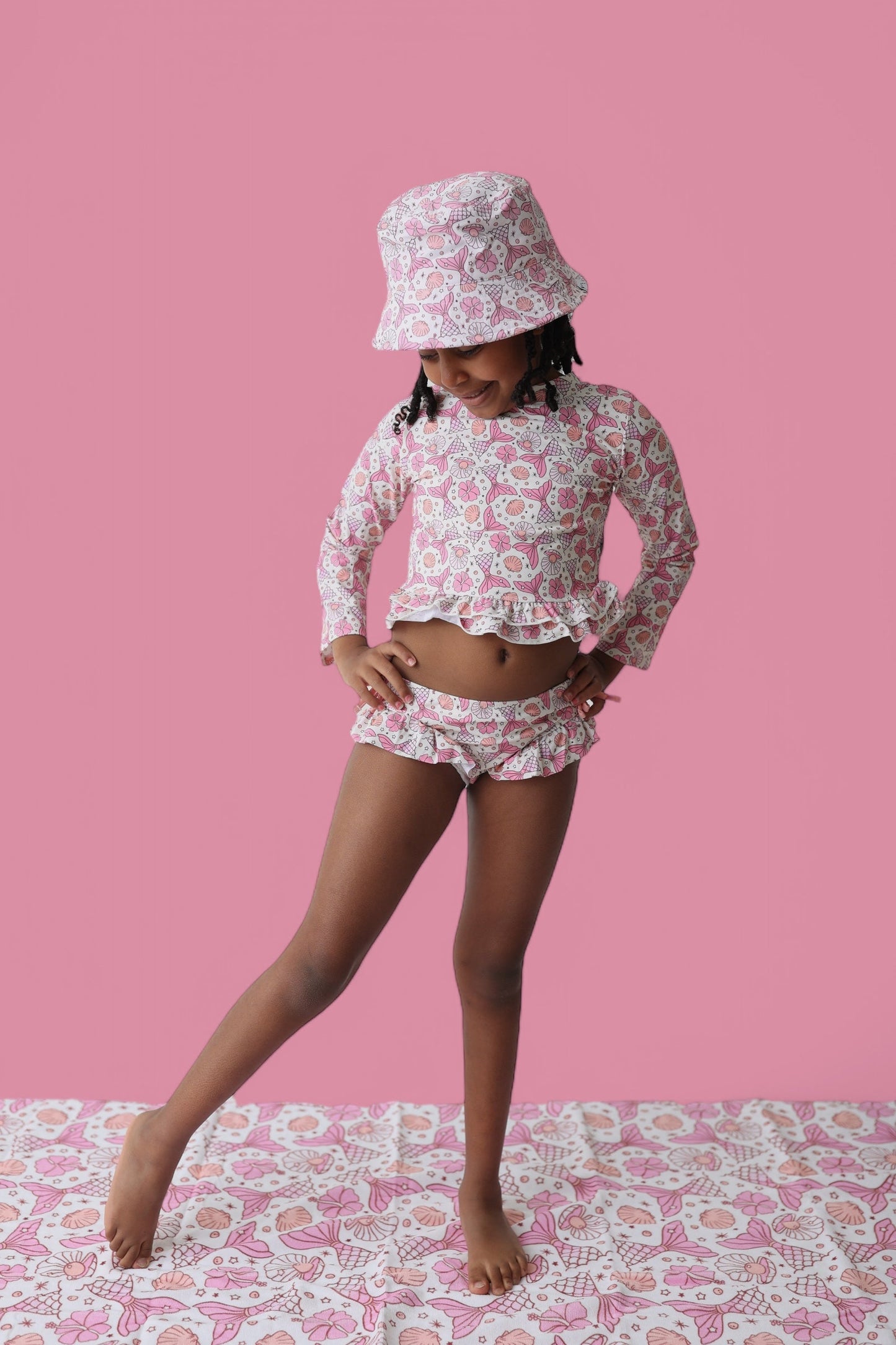 MAGICAL MERMAID DREAM BUCKET HAT