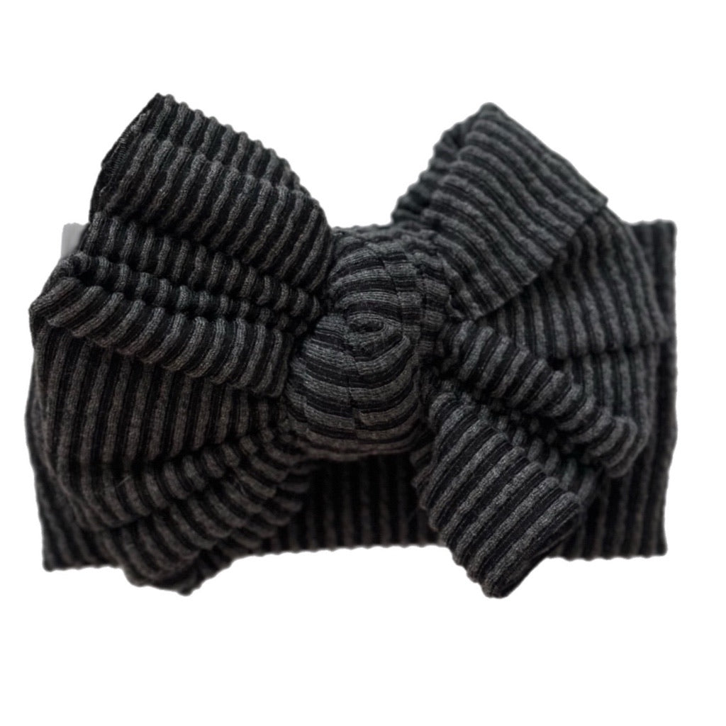 Cauldron ~ Two Tone Black Chunky Ribbed