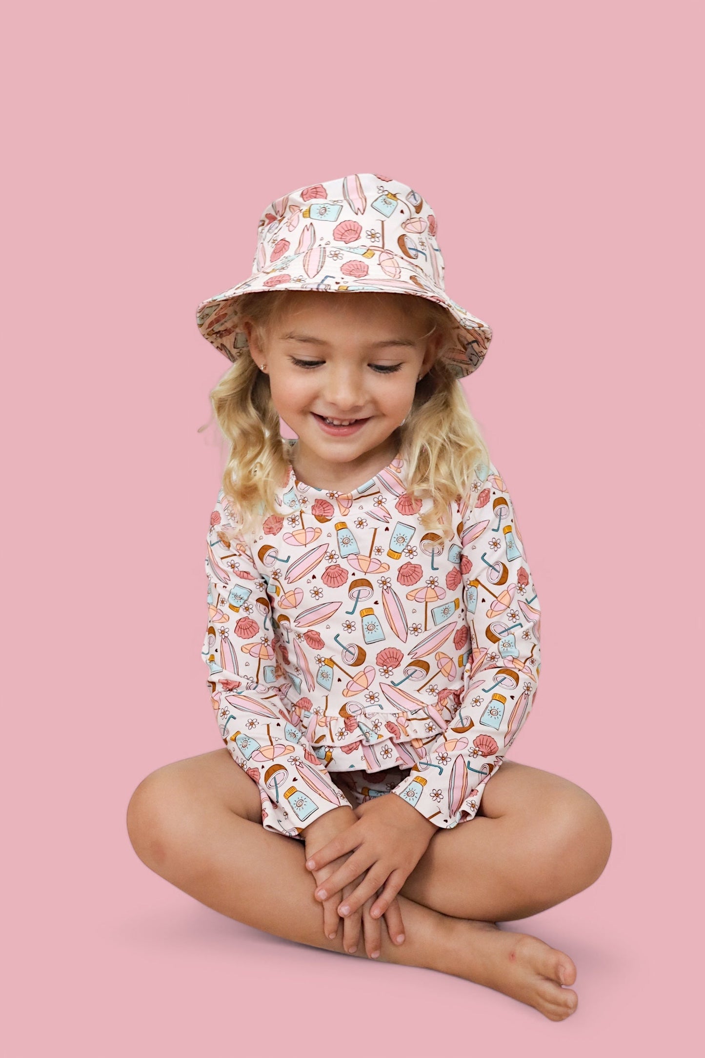 FUN IN THE SUN DREAM BUCKET HAT