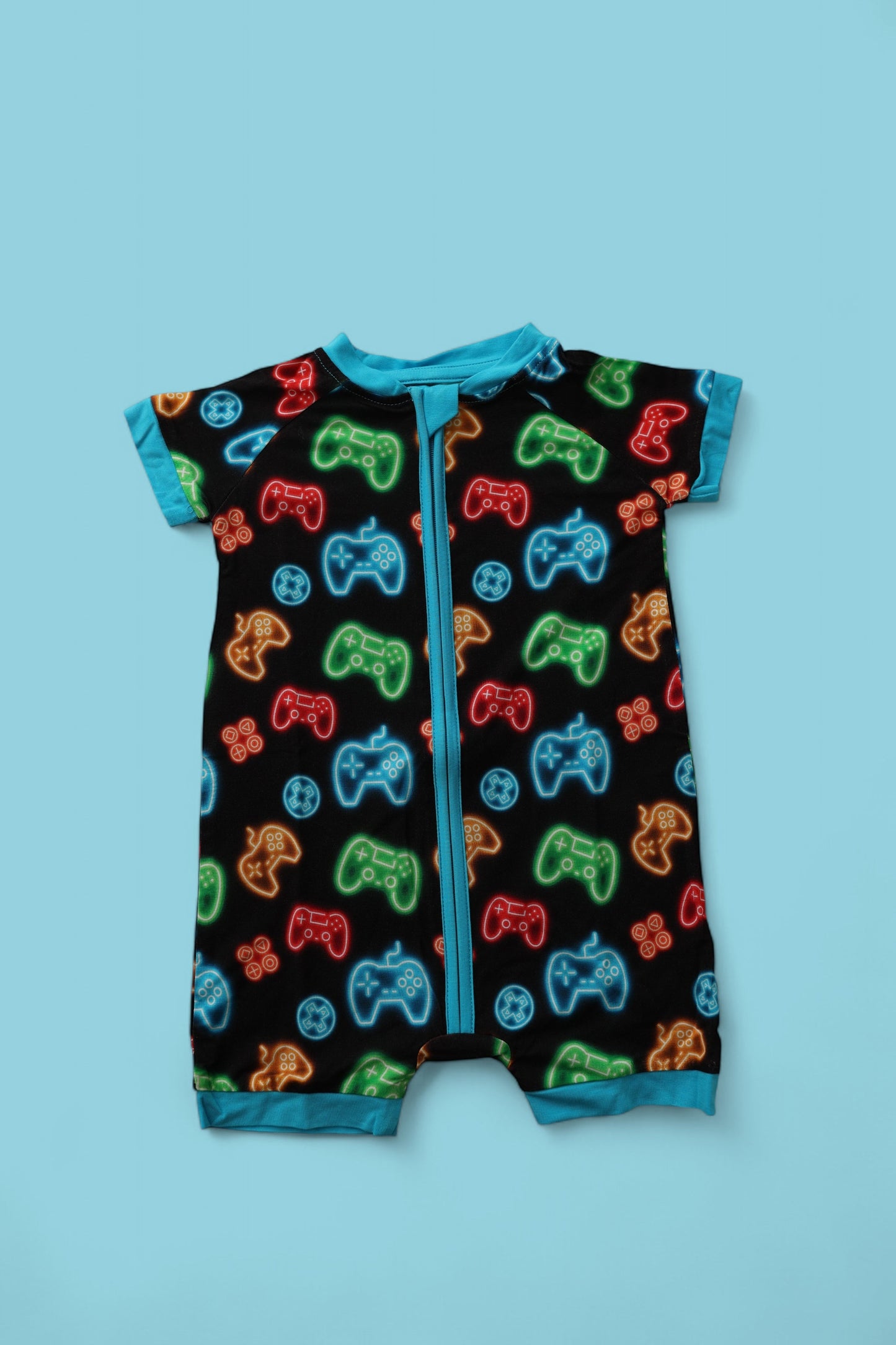 GAMER GLOW DREAM SHORTIE