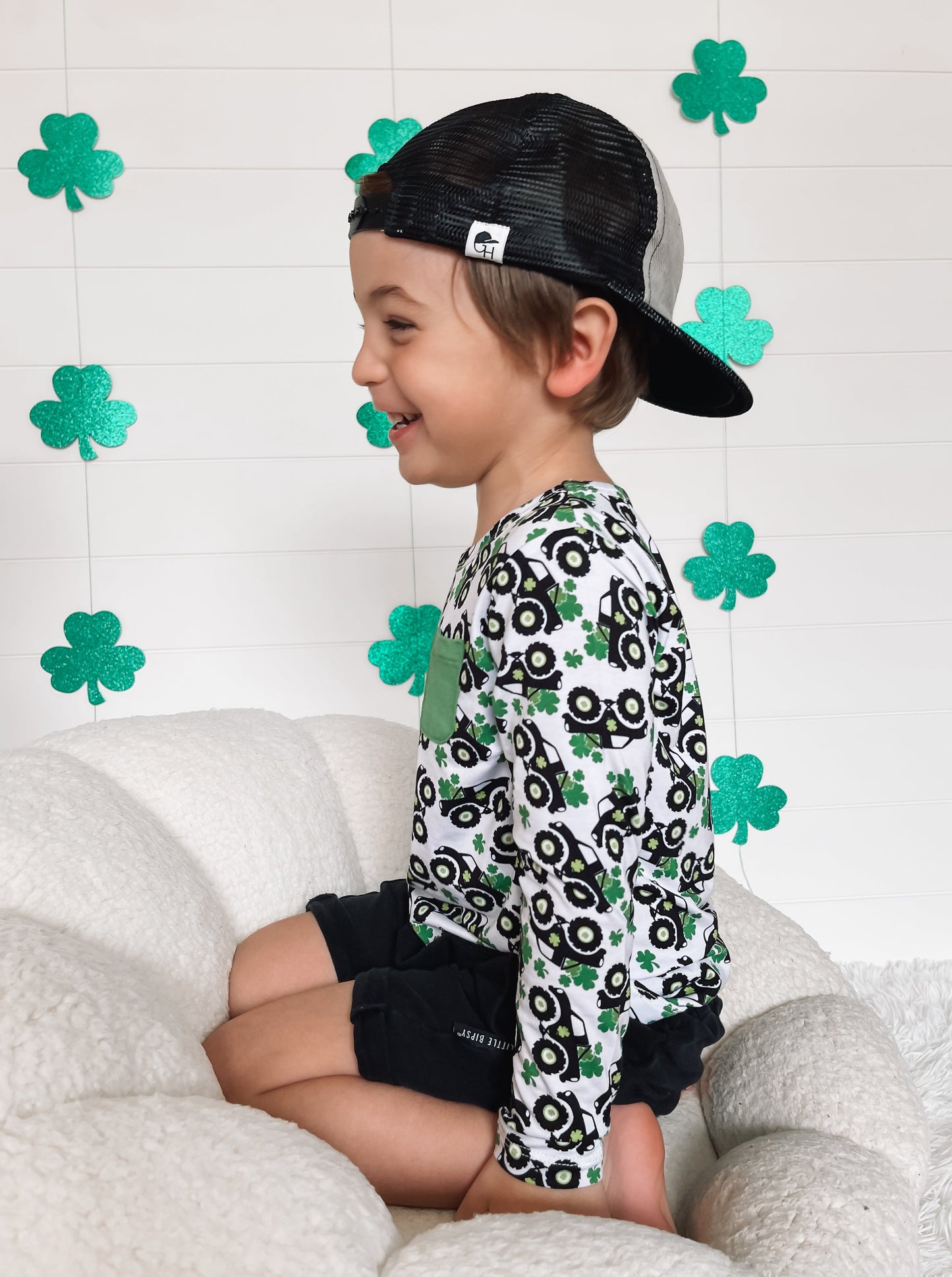 LOADS OF LUCK DREAM POCKET TEE