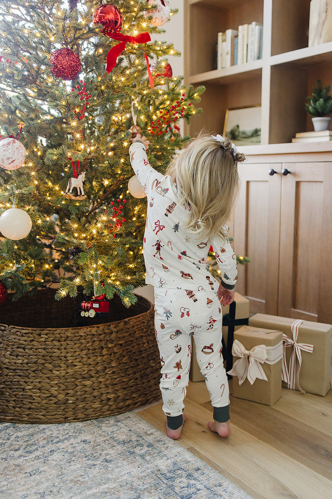 Merry & Bright Ribbed Bamboo Cozy Set