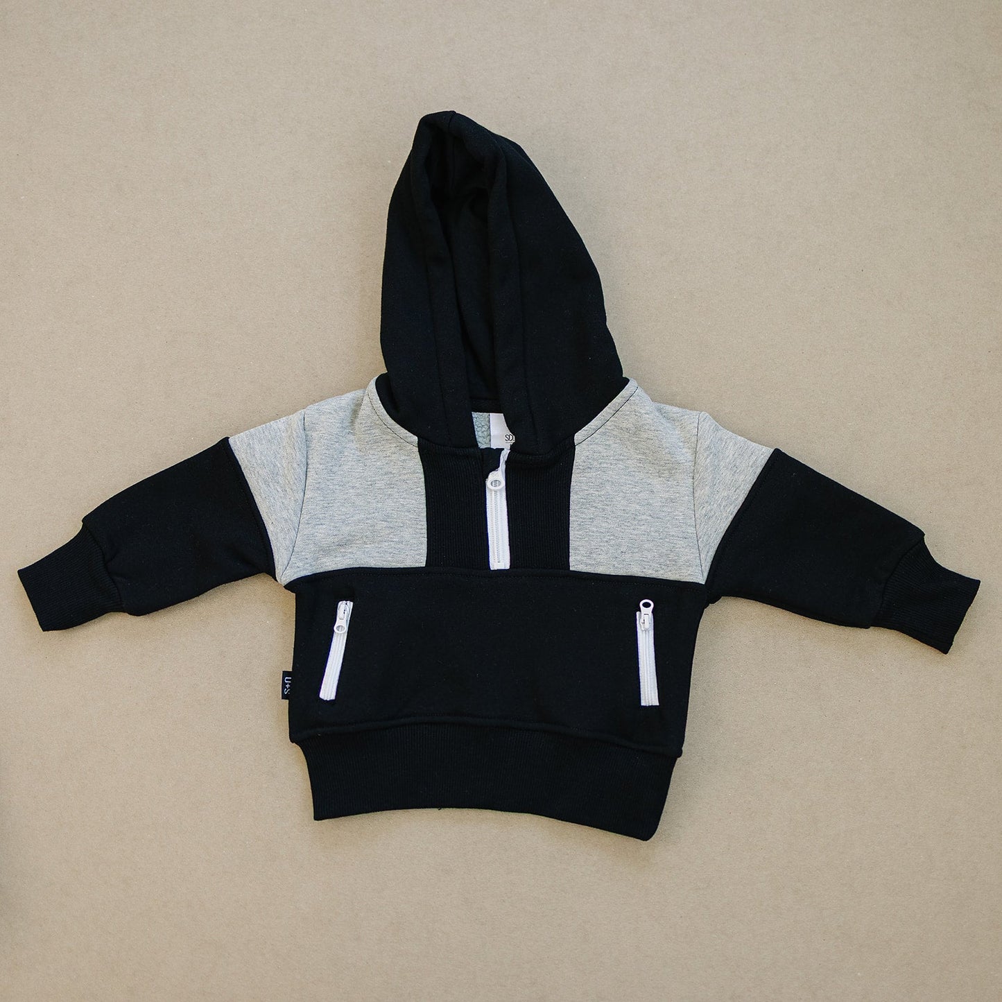Ace Pullover