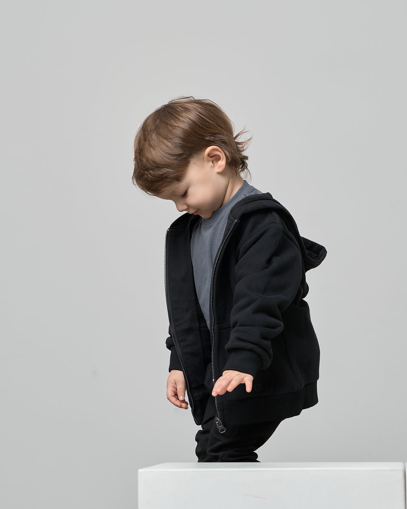 Classic Zip Hoodie - Black