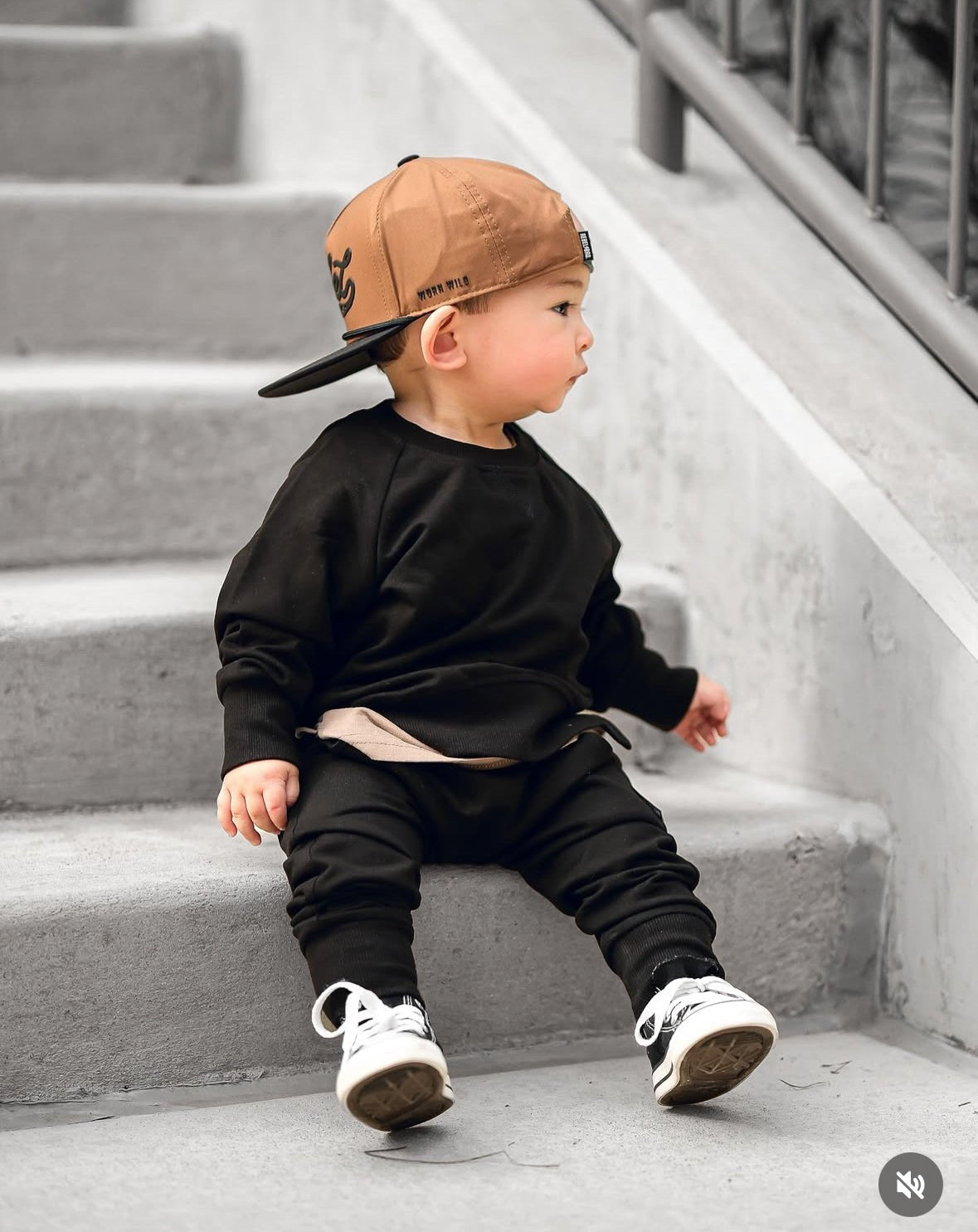 Pullover - Black