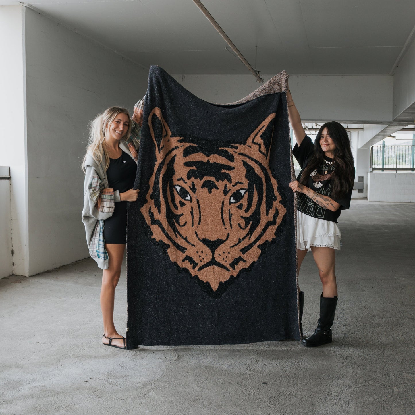Plush Blanket | Tiger
